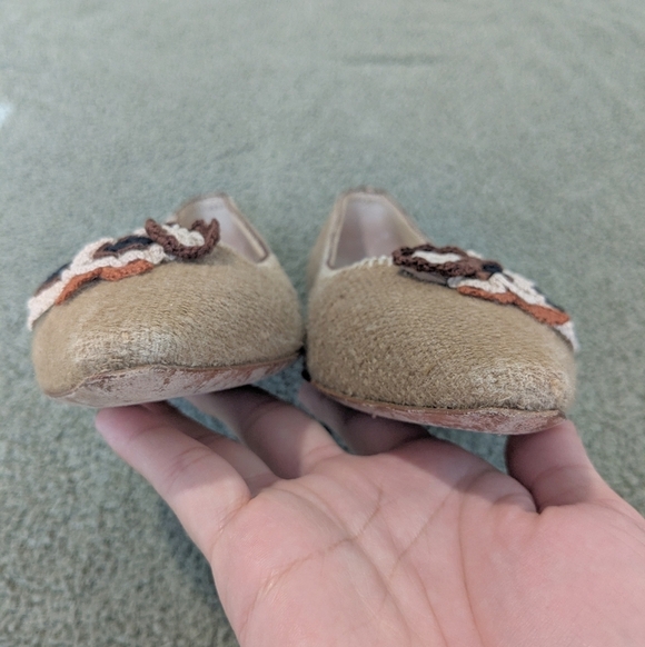 Prada Beige Tan Crochet Floral Embellished Raffia Pointed Toe Flats Size 7.5 - Picture 7 of 12